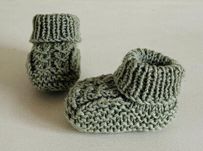 Baby Mock Cable Booties