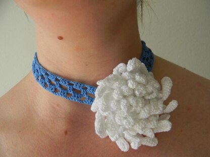 Chrysanthemum, crochet flower necklace