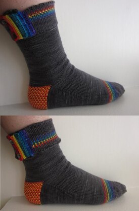 Rainbow Pipes and Linen Stitch Socks