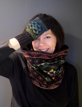 Pysanky Cowl and Mittens Set