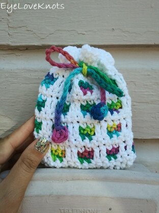 Through the Window Soap Cozy (or Small Gift Bag)