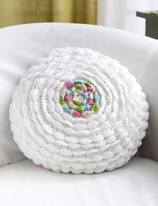 Ruffles Pillow in Bernat Handicrafter Cotton Solids