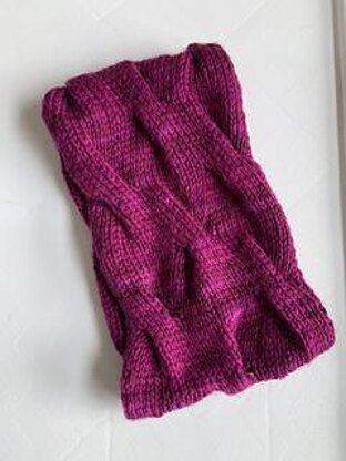 Chelsea Chunky Cabled Cowl