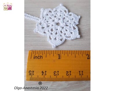 Crochet snowflake 13