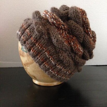 Crocodile Stitch Slouchy Hat - knitting pattern