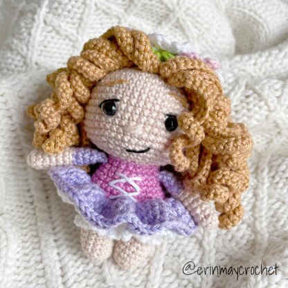 Princess Penelope Amigurumi Crochet Pattern by erinmaycrochet