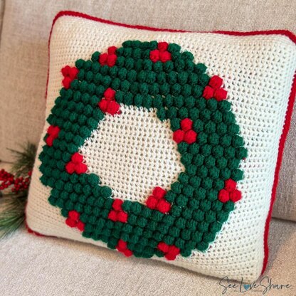 Christmas Wreath Bobble Stitch Pillow