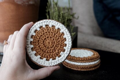 The Cozy Knot Coasters
