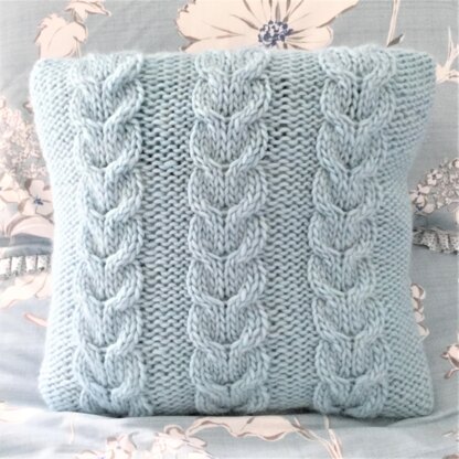 Heartstrings cushion cover