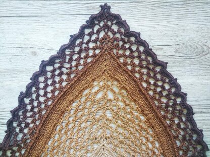 Kementári Shawl