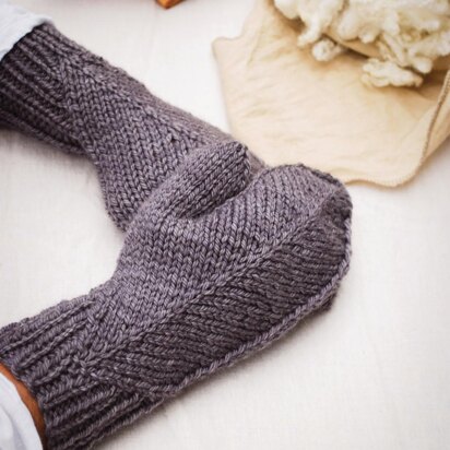 Beech Leaf Mittens