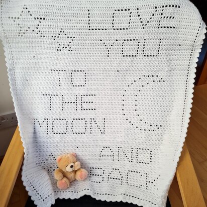 Love you to the moon and back Filet Blanket