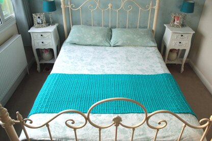 Valentina Bed Runner