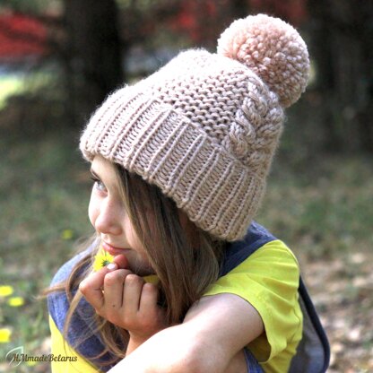 Martha cable hat