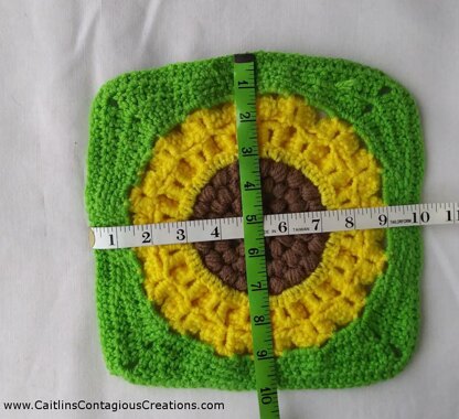 Crocodile Stitch Sunflower Square