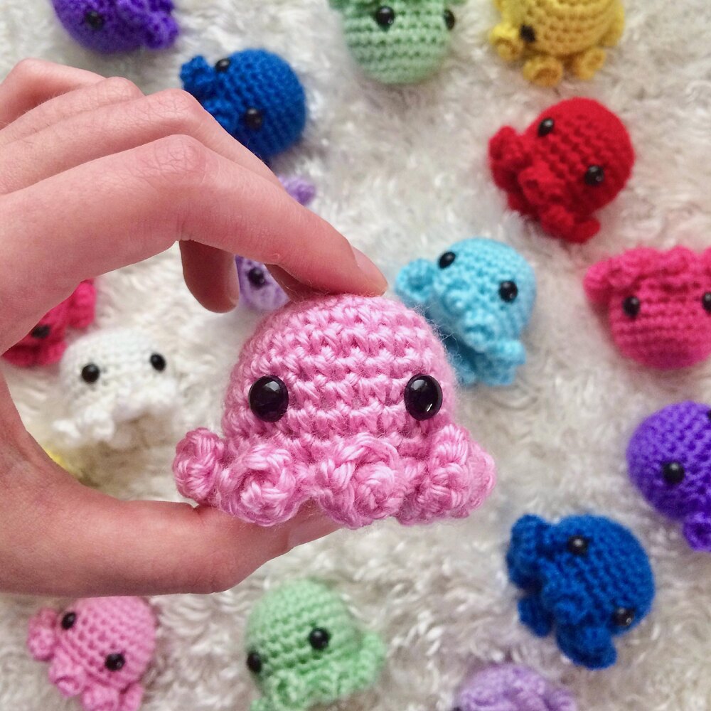 Amigurumi Octopus Plushie Crochet pattern by Nicole Peters
