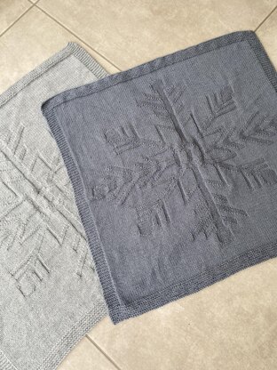 Snowflake Knit Blanket