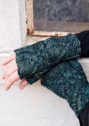 Seaford Fingerless Mitts