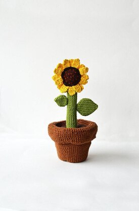 Sunflower in Pot Amigurumi Crochet Pattern