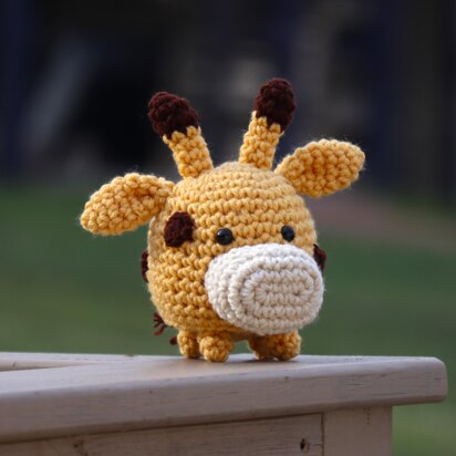 Mini Giraffe Amigurumi