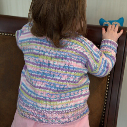 Plymouth Yarn 2863 Multi Directional Baby Cardigan in Dreambaby DK Paintpot PDF