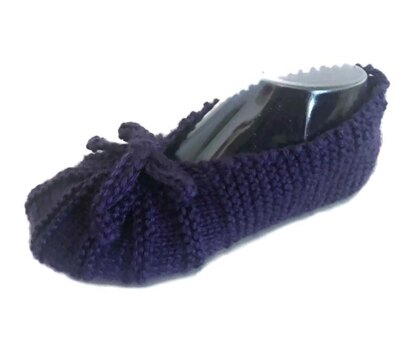 Slippers With Pleats