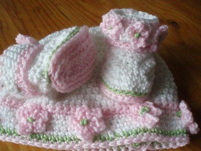 Rosy Posy Baby Booties and Hat