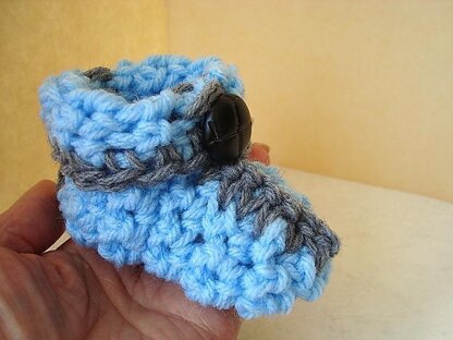 BABY BOY CROCHET BOOTIES