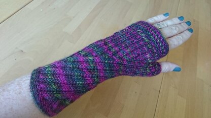 Wraparound mitts