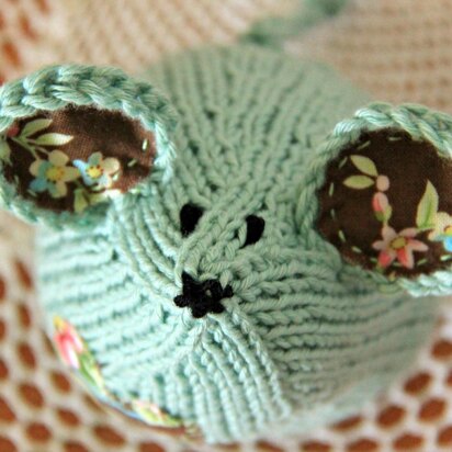 Tea Mouse - knitting pattern