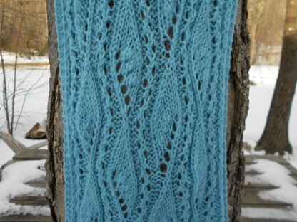 Airy Leaves Lace Scarf