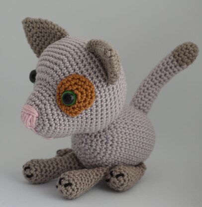 Crochet pattern for cat Joy!