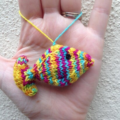 Rybka (Wee Fishie) - knitting pattern