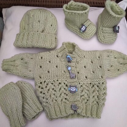 New born cardigan, hat and booties