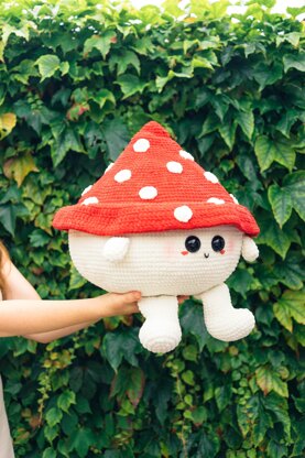 Cuddle-sized fly agaric