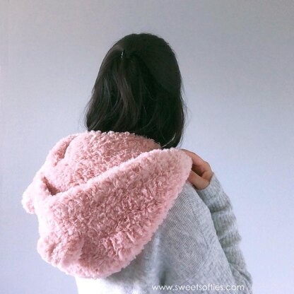 Fluffy Hooded Bear Cowl