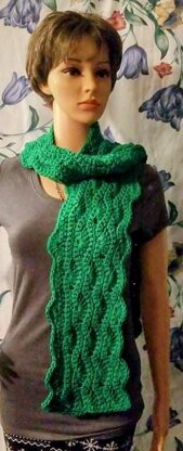 Wavy shells scarf