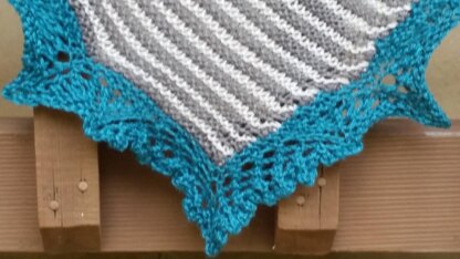 English Summer Shawlette