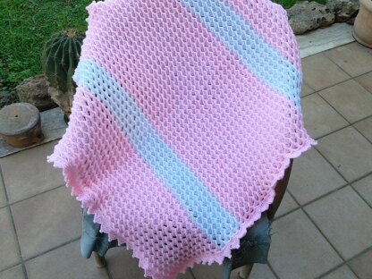 Wavy baby blanket