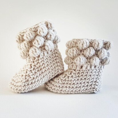 Baby booties bobble