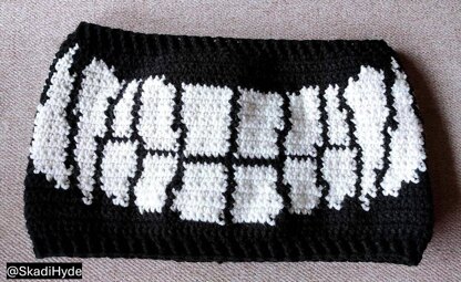 Teeth Cowl