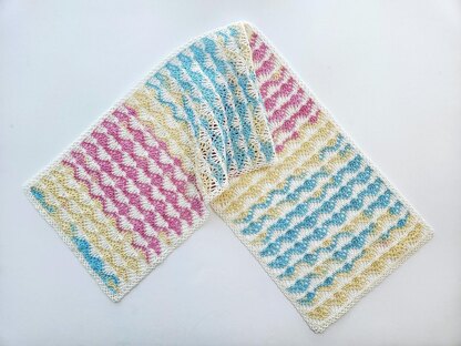 Ripple Waves Table Runner