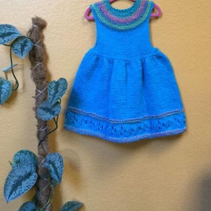Girl Pinafore Dress - knitting pattern