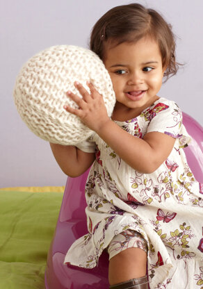 Garter Pouf in Lion Brand Wool Ease Thick&Quick - L10002C - Downloadable PDF