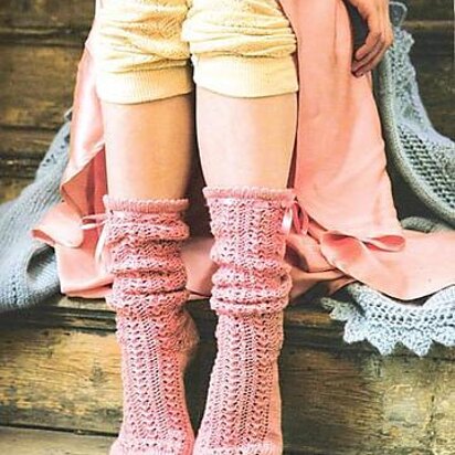 Lacy Bed Socks - knitting pattern