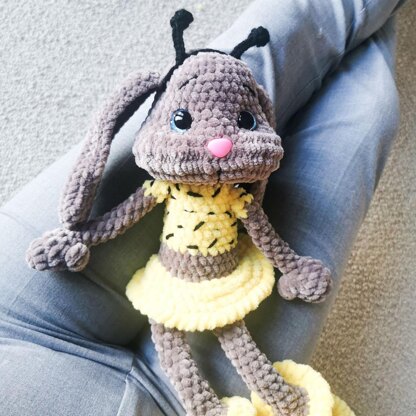 Ella Bunny - Bee