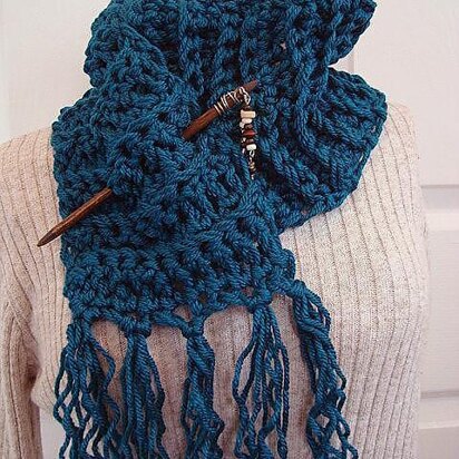 CHUNKY CROCHET TEAL SCARF with fringe