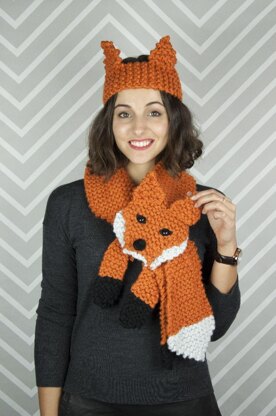 Tiger Scarf pattern by Louise Walker