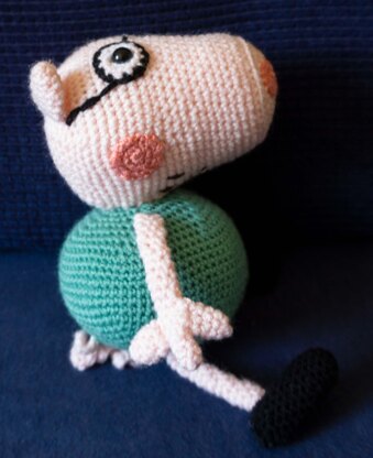 Crochet Pattern for the Father from Pig with Pep!