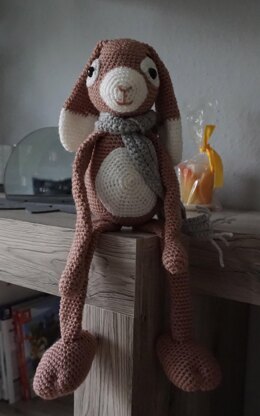 Crochet Pattern Long Legged Bunny Holly!